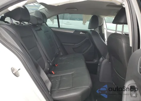 2017 Volkswagen Jetta Se z USA, uszkodzony, nr VIN 3VWDB7AJ8HM361011